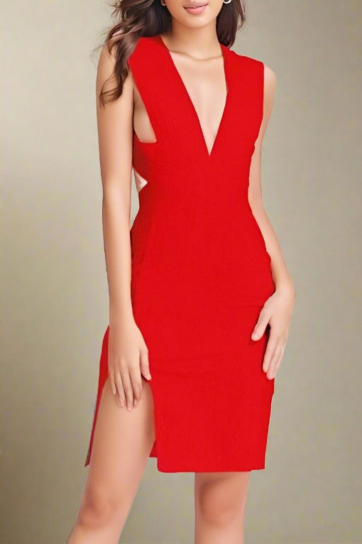 Woman wearing a figure flattering  Pia Bandage Dress - Lipstick Red BODYCON COLLECTION