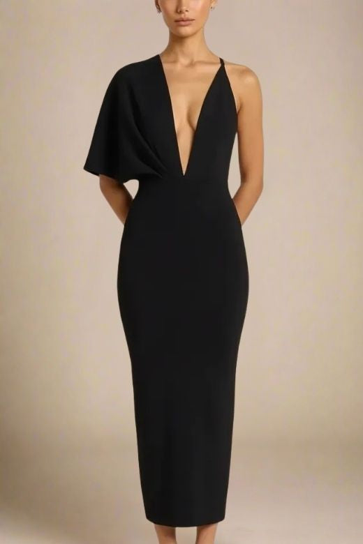 Woman wearing a figure flattering  Blake Bandage Maxi Dress - Classic Black BODYCON COLLECTION