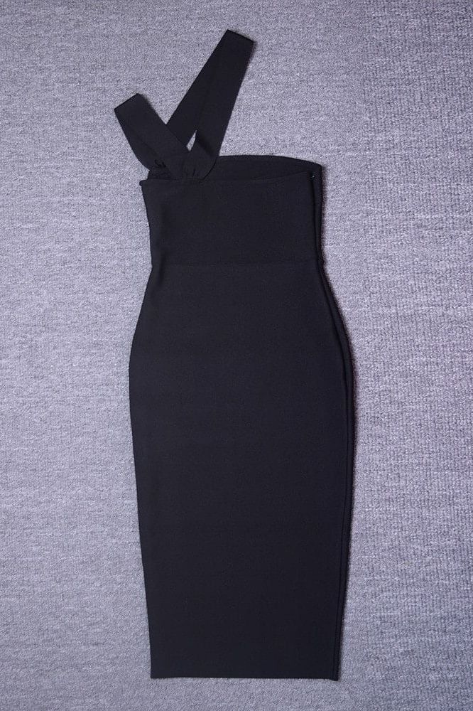 Woman wearing a figure flattering  Molly Bandage Midi Dress - Classic Black BODYCON COLLECTION