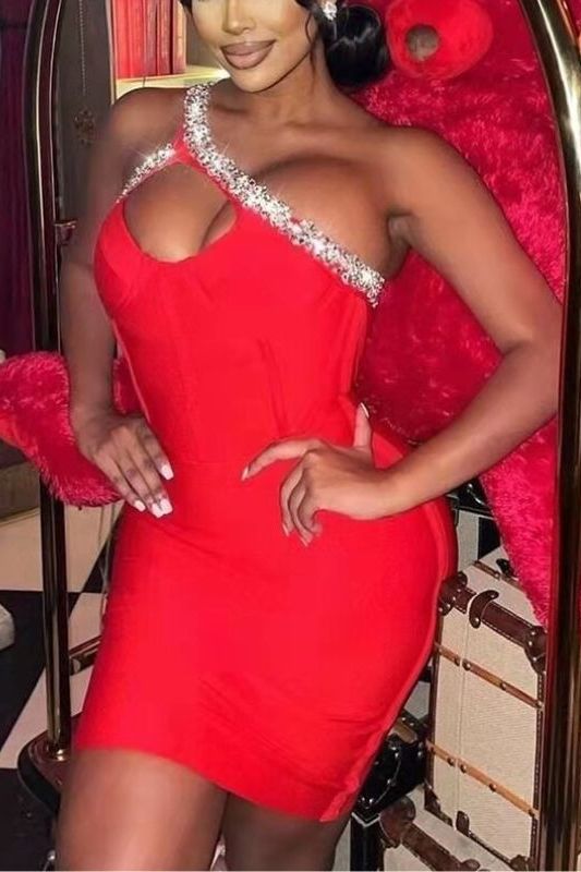 Woman wearing a figure flattering  Shanae Bandage Dress - Lipstick Red BODYCON COLLECTION