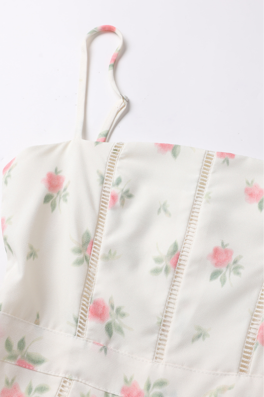 Woman wearing a figure flattering  Tasmin Mini Dress - Cream BODYCON COLLECTION