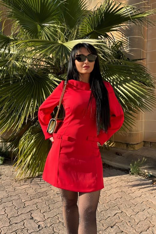 Woman wearing a figure flattering  Zena Long Sleeve Bodycon Mini Dress - Lipstick Red BODYCON COLLECTION