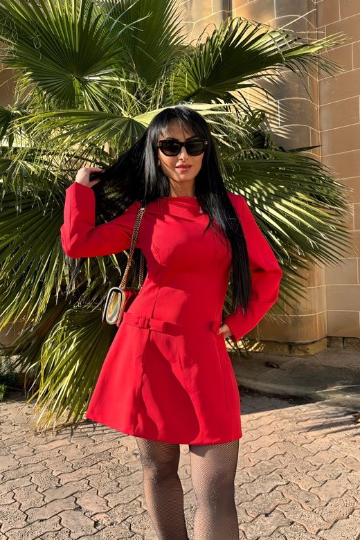Woman wearing a figure flattering  Zena Long Sleeve Bodycon Mini Dress - Lipstick Red BODYCON COLLECTION
